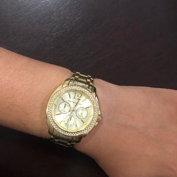 Michael Kors Gold Watch - Picture 3 of 7